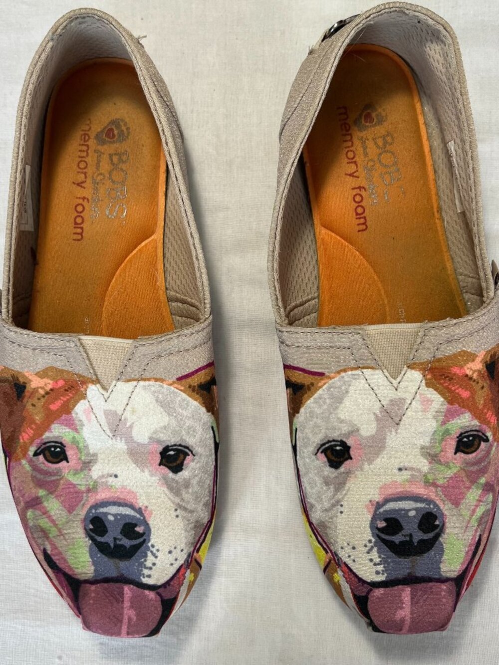 Bob's / Sketchers Adorable Puppy Tongue Flats, Cream, Pink, Orange   Wom Size 8